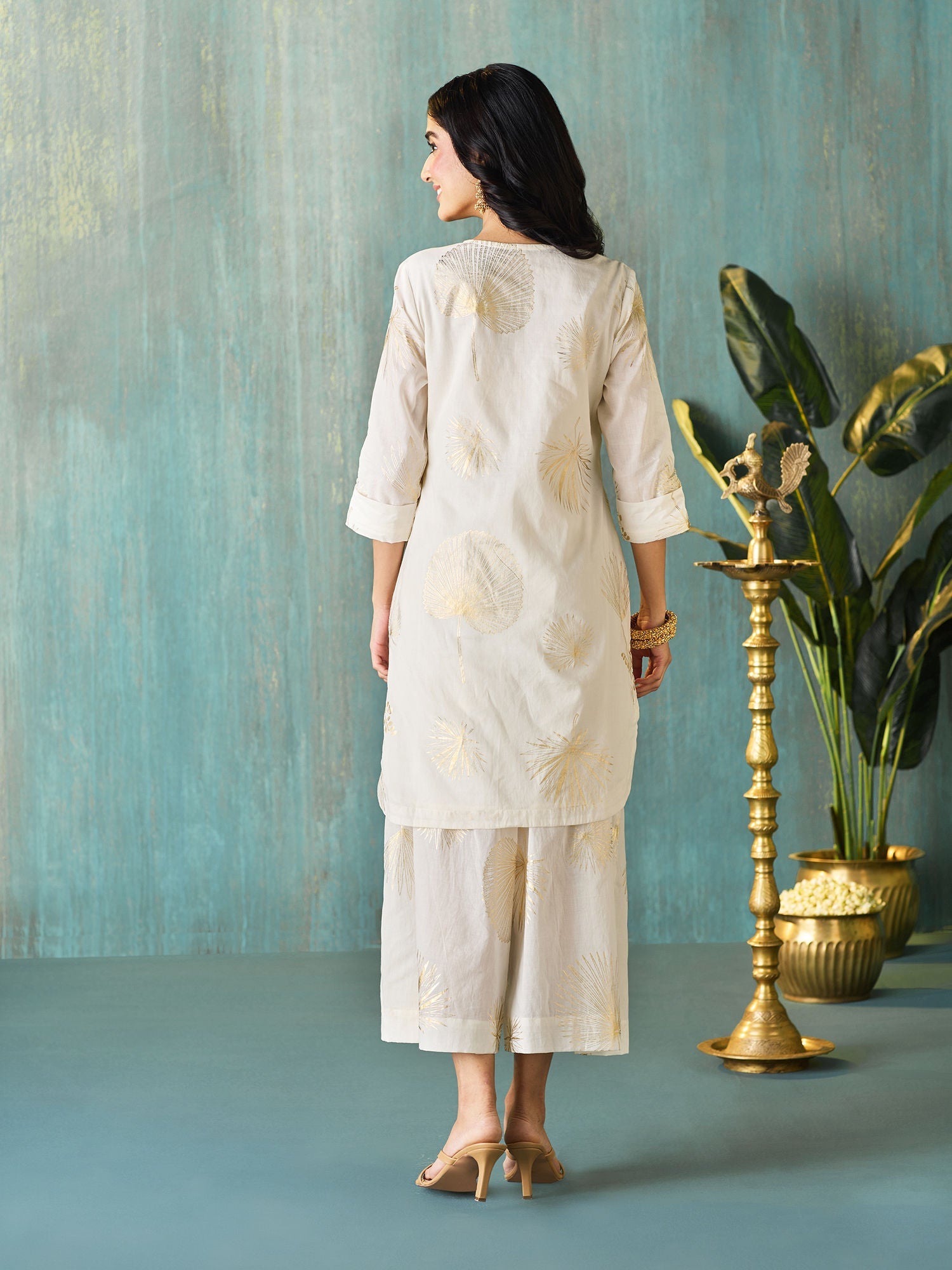 Likha Off-White Tyohar Chanderi Foil Printed Co-ord Set LIKSKD294 (Set of 2)