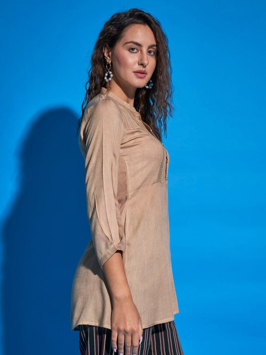 Sangria Sciffli Lace & Pin Tucked Detail Lonline A-Line Top