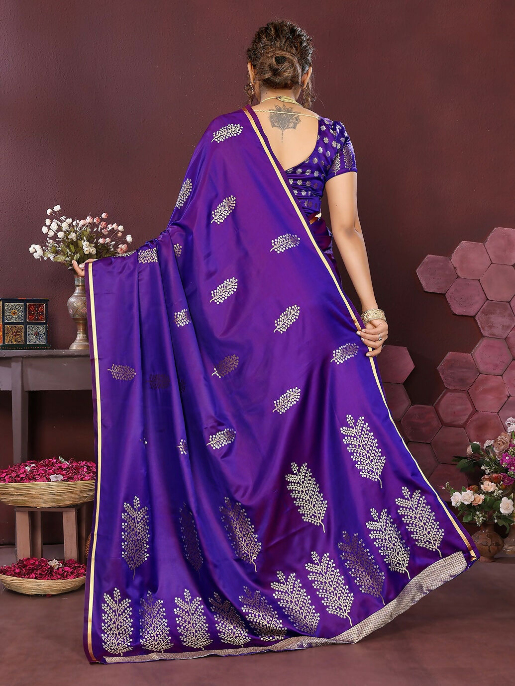 Joban Fashion Purple Floral Motifs Banarasi Silk Sarees