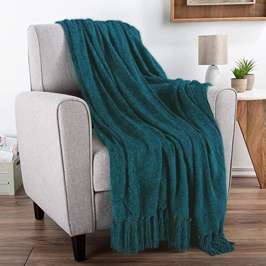 Cazimo Soft Chenille Premium Throw Blanket with Tassel Fringe Fade Resistant All Seasons Ultra