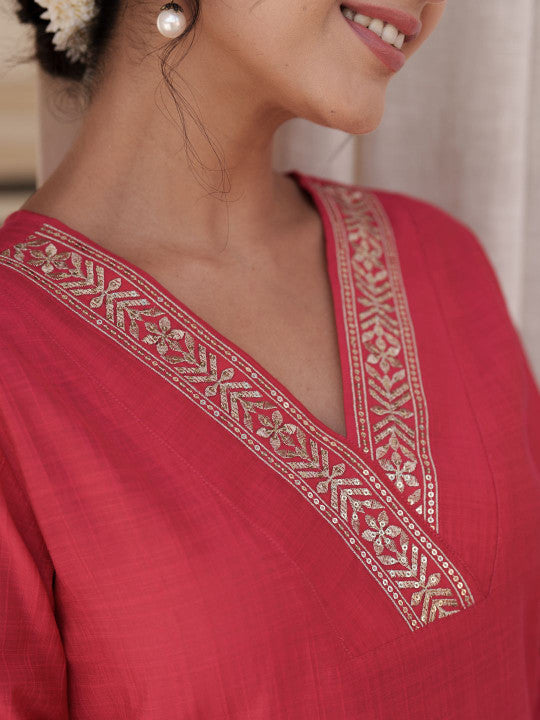 Anayna V-Neck Sequinned Straight Kurta With Trousers