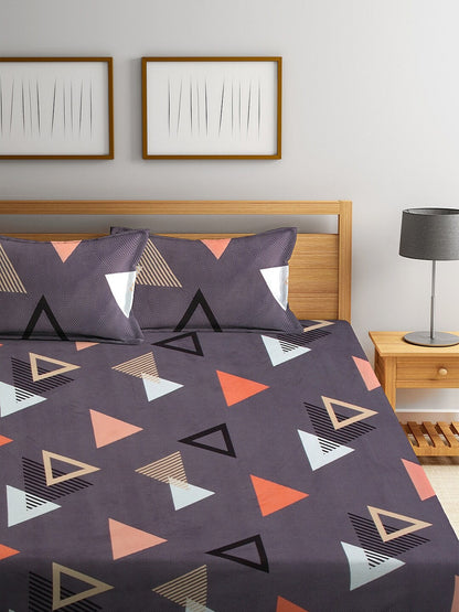 KLOTTHE Purple Geometric 210 TC Cotton Bedsheet with Pillow Covers