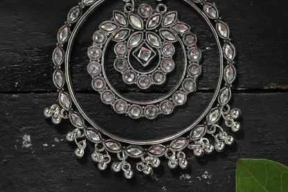 Mominos Fashion Johar Kamal Women's White Kundan Circles Earrings