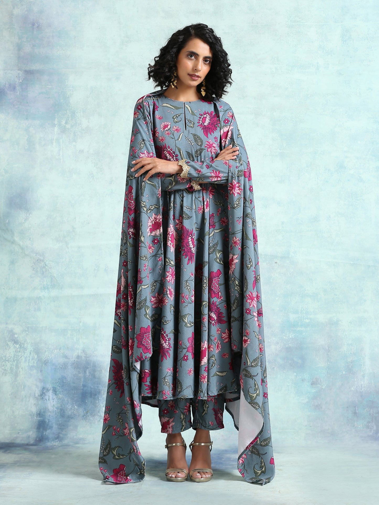 trueBrowns Grey Printed Velvet Shawl