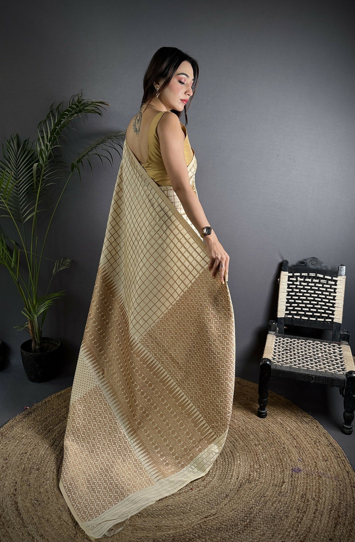 Joban Fashion Off White Banarasi Soft Lichi Silk Checks & Woven Saree