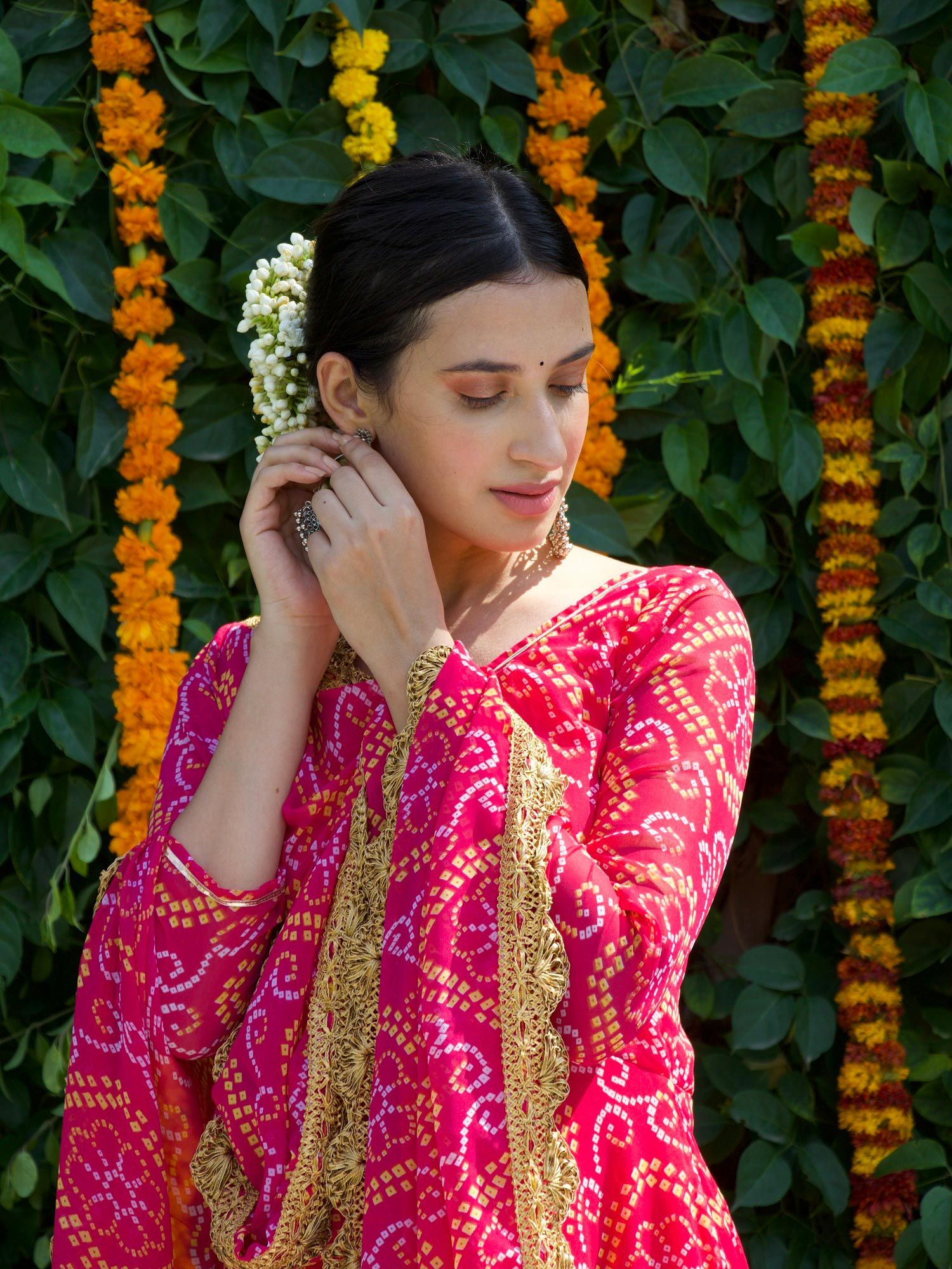 ONEWE INDIA Sheena Bandhani (Set of 3)