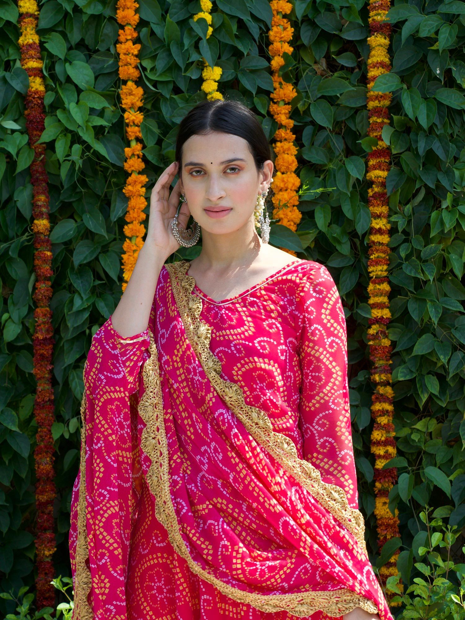 ONEWE INDIA Sheena Bandhani (Set of 3)