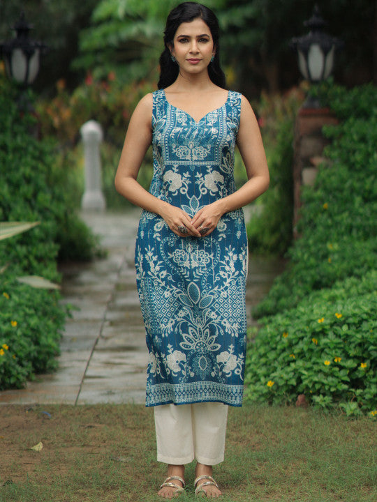 Anayna Floral Printed Sweetheart Neck Straight Kurta With Trousers