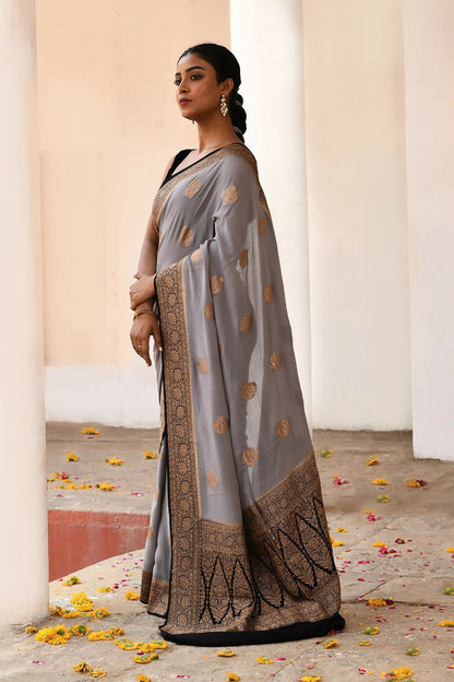 Joban Fashion Grey Crepe Chiffon Pure Handloom Banarasi Silk Saree