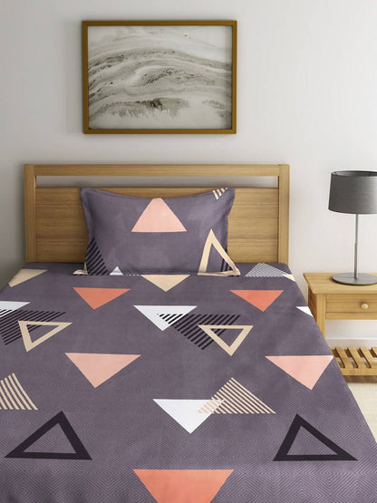 KLOTTHE Purple Geometric 210 TC Cotton Bedsheet with Pillow Covers