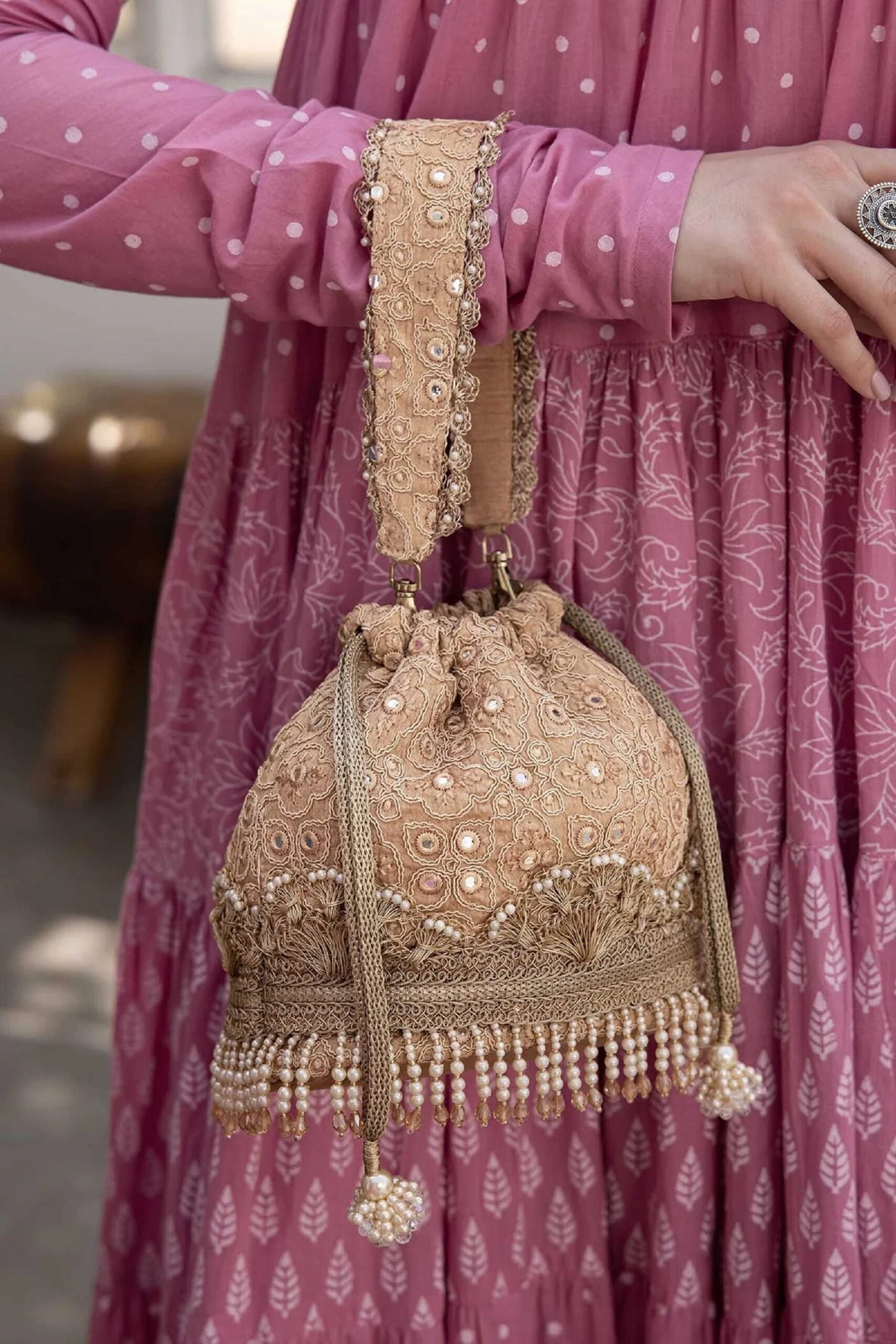 indian wedding women handbag potli Wedding favor drawstring bag