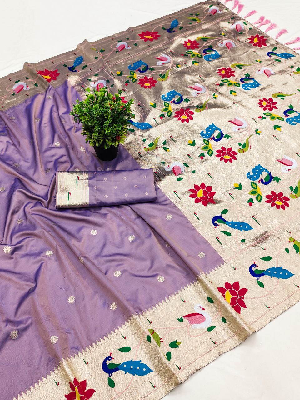 Mameraa Sarees Lavender Faux Banarasi Silk Saree With Paithani Rich Weaved Pallu And Blouse-Lavender