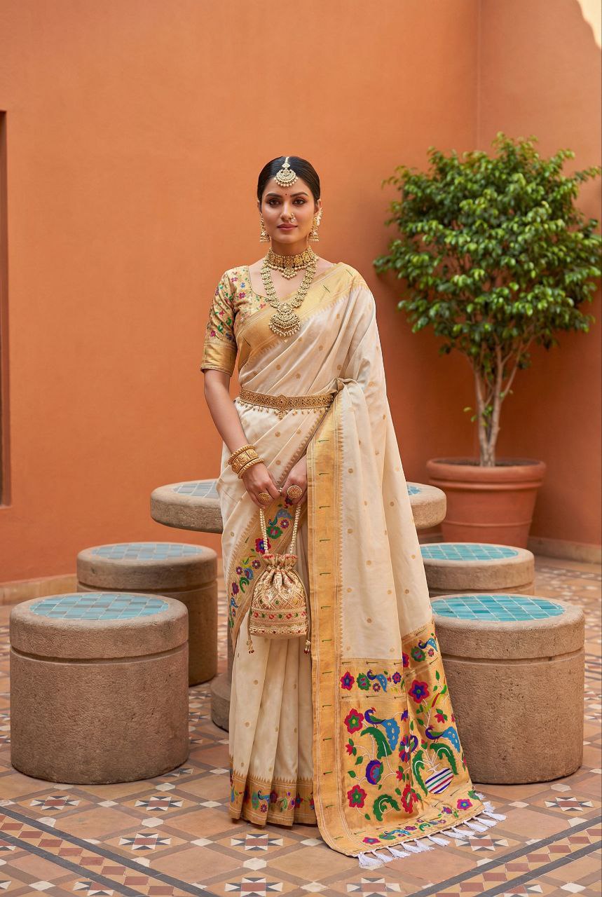 Mameraa Sarees White Faux Banarasi Silk Saree With Paithani Rich Weaved Pallu And Blouse-White