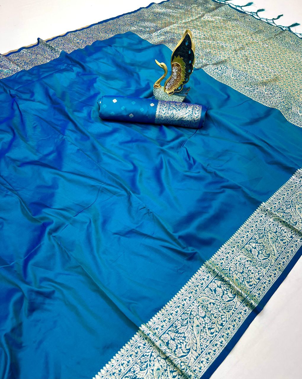 Mameraa Sarees Teal Soft Banarasi Silk Fabric Saree With Natural Zari Weaving In Gala Border-Teal