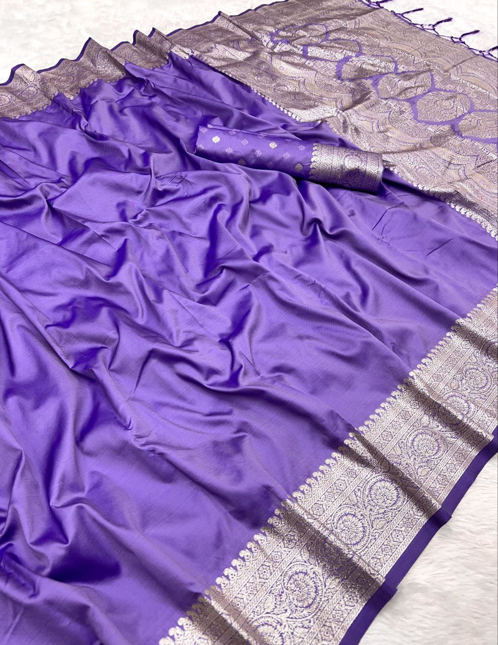 Mameraa Sarees Lavender Soft Banarasi Silk Fabric Saree With Natural Zari Weaving In Gala Border-Lavender