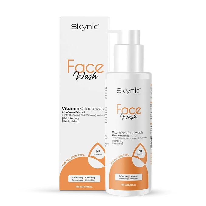 Skynic Vitamin C Face Wash With Aloe Vera Ext For Glowing and Brightening Skin - 100 Ml