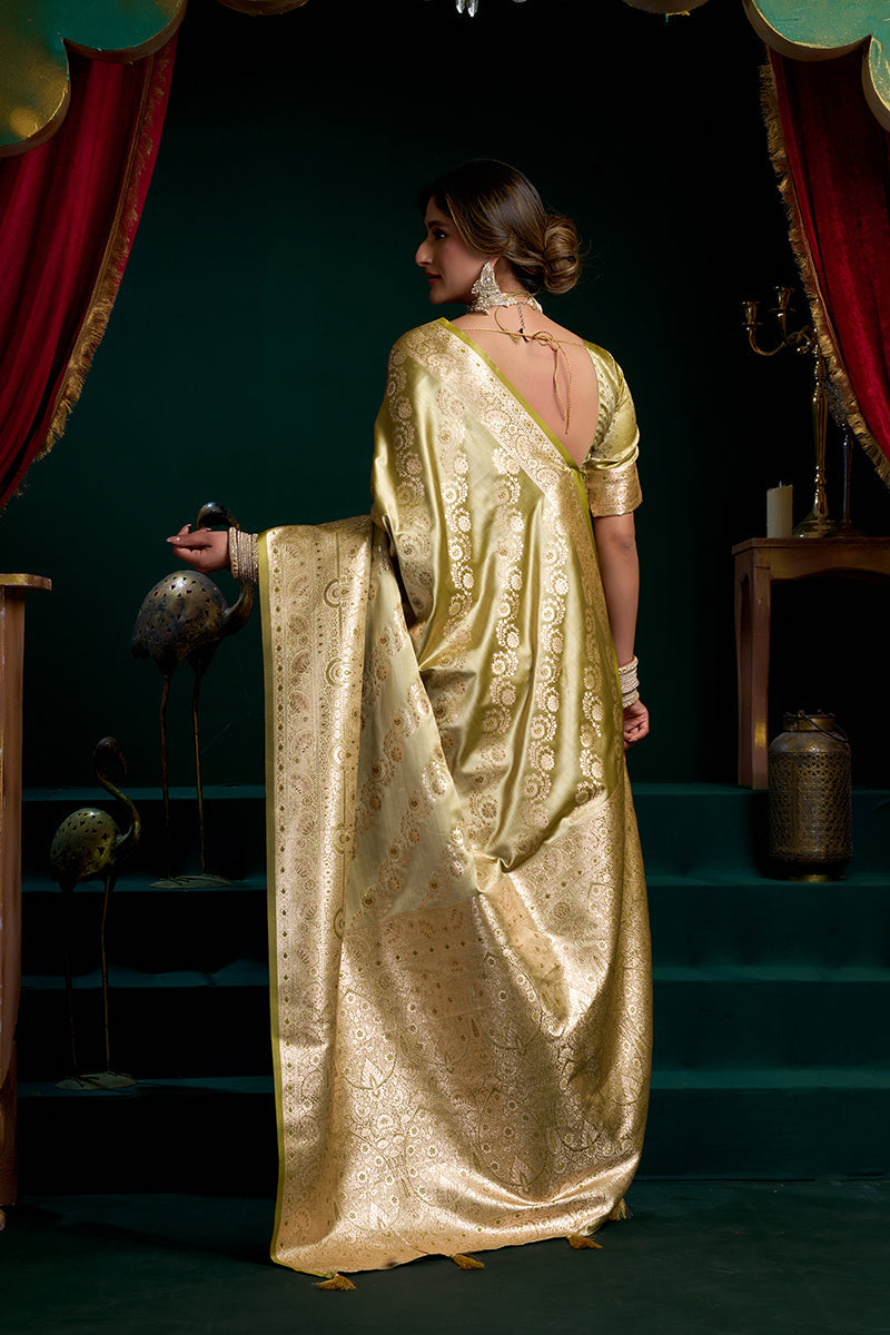 Monjolika Fashion Green Soft Banarasi Satin Silk With Gold Zari Saree With Blouse Piece