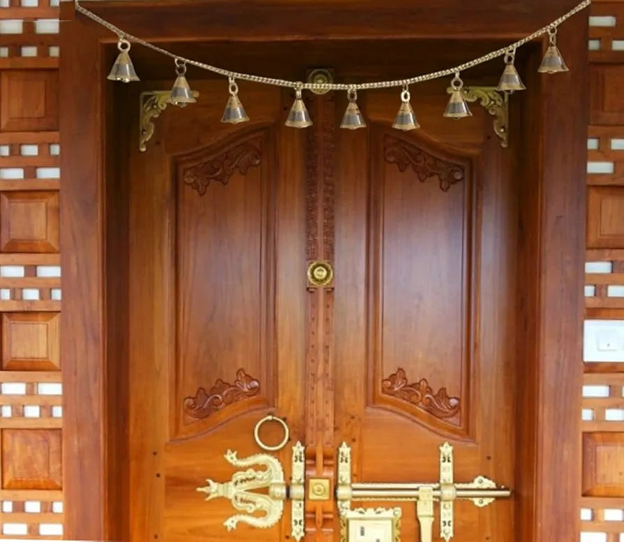 Uapan Brass Door Hanging Bell with Brass Chain for Bandarwal Temple Decoration 3.5 Feet Long Chain
