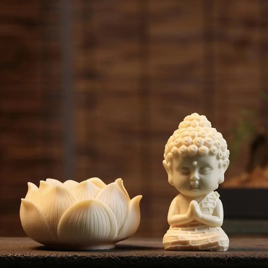 Ekhasa Nostrae Buddha with Lotus Show Pieces