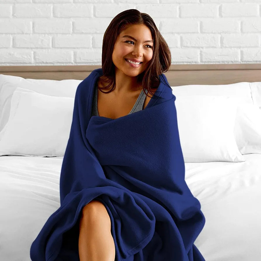 Starnstyle Polar Fleece Blanket Warm & Cozy - Premium Fleece Blanket Blanket for Single Bed, Sofa, Camping Travel and Cold Nights Lightweight Blanket Blue