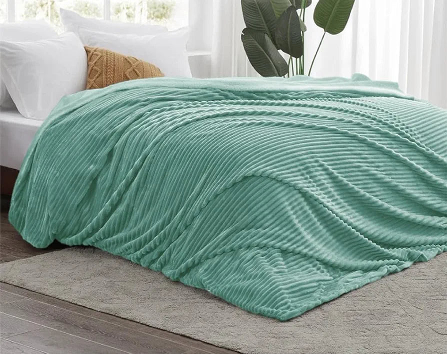 Homekart Pencil Pattern Flannel Fleece Sherpa Blanket Soft Plush Fluffy Season AC and Mild Winter Reversible Blanket Single Bed Mint Green