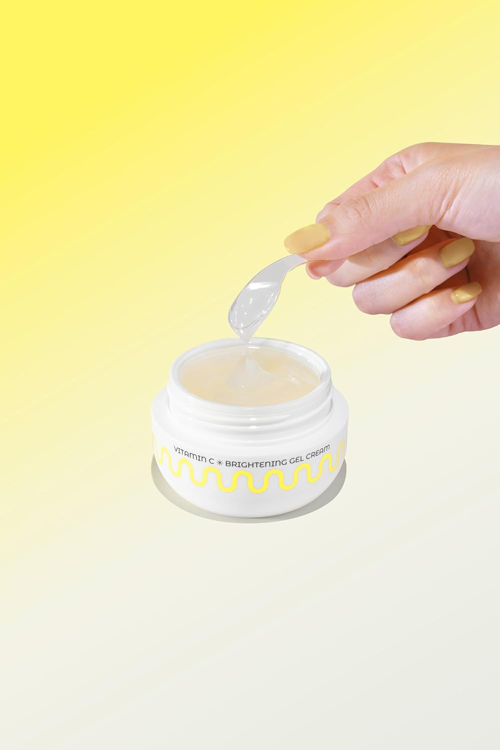 COMMONLABS Vitamin C Brightening Gel Cream (50g) â€“ Lightweight Daily Face Moisturizer with Pure Vitamin C & 6-Layer Hyaluronic Acid â€“ Dark Spot Correction & Skin Barrier Repair â€“ Refreshing K-Beauty Water Cream