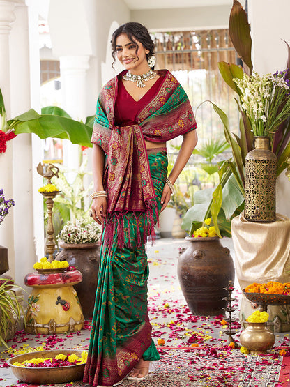 Monjolika Fashion Green Soft Banarasi Silk Blend Saree with Contrast Blouse Piece