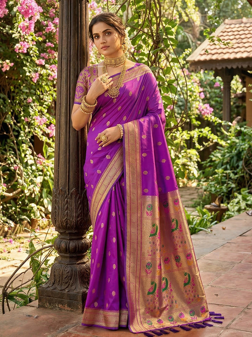 Monjolika Fashion Purple Banarasi Silk Blend Saree With Peacock Paithani Border