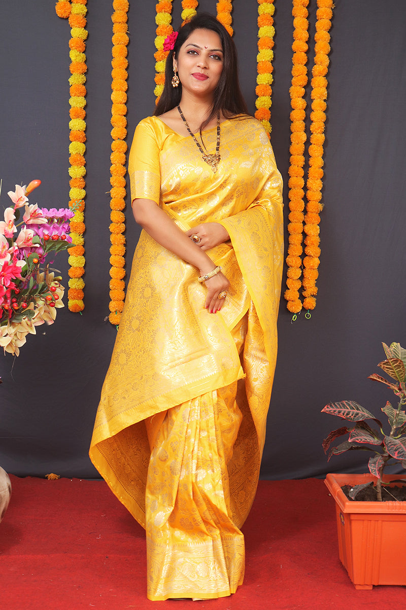 Monjolika Fashion Yellow Silk Blend Banarasi Saree With Zari Weaving