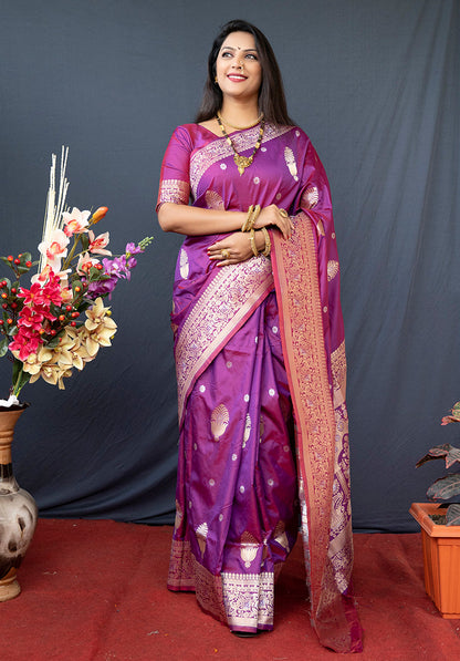 Monjolika Fashion Dark Magenta Banarasi Silk Blend Saree with Zari Weaving