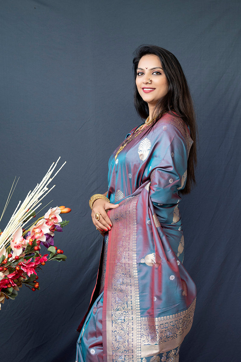 Monjolika Fashion Grey Banarasi Silk Blend Saree with Zari Weaving