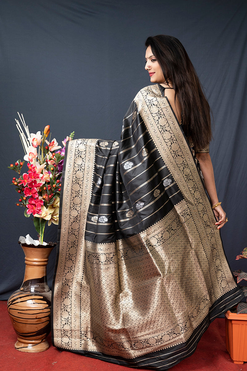 Monjolika Fashion Black Banarasi Silk Blend Saree With Zari Border & Woven Pallu