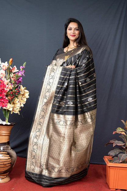 Monjolika Fashion Black Banarasi Silk Blend Saree With Zari Border & Woven Pallu