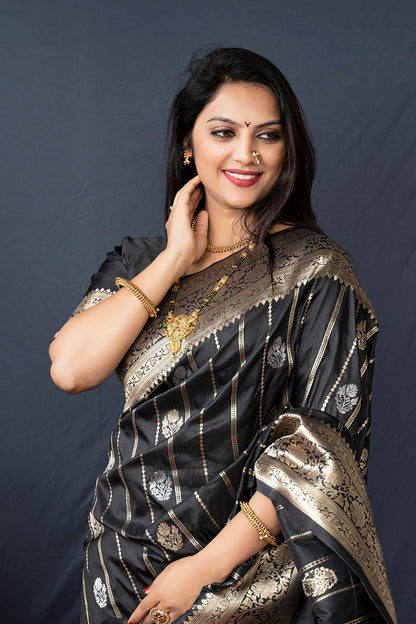 Monjolika Fashion Black Banarasi Silk Blend Saree With Zari Border & Woven Pallu