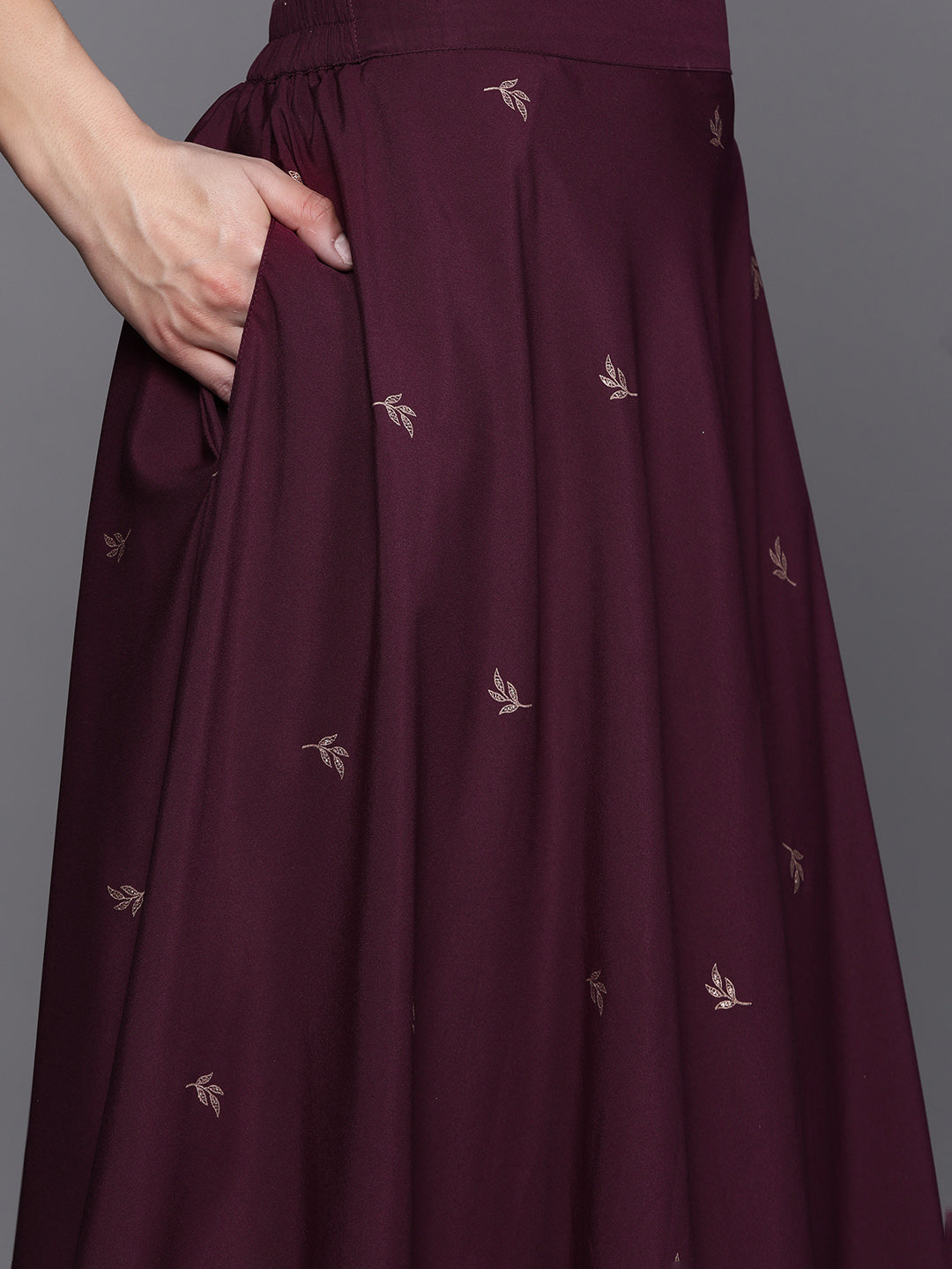 Ahalyaa Purple & Gold Toned Printed Sequinned Foil Print Ready to Wear Lehenga & Blouse With Dupatta