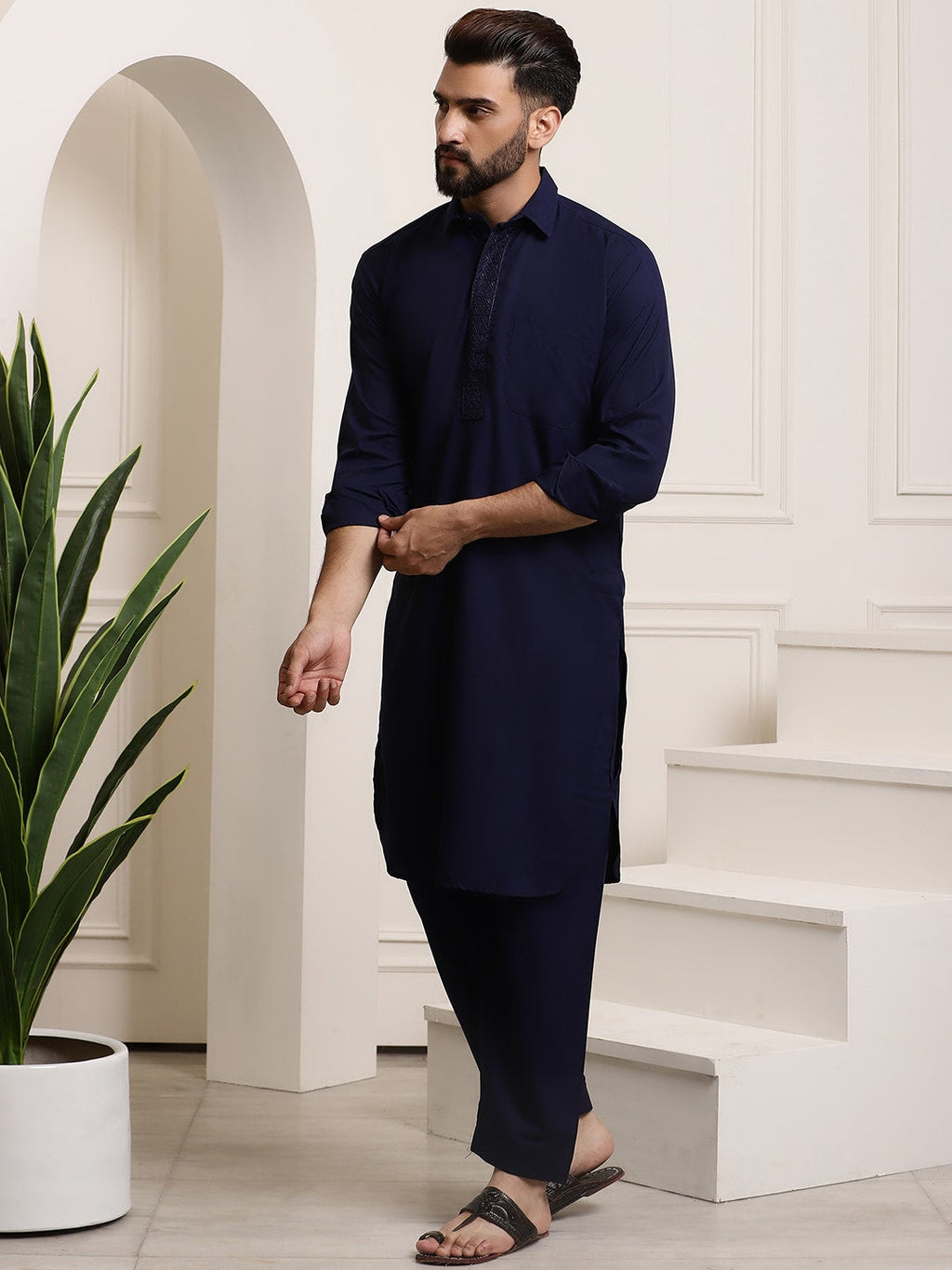 Sojanya Men Navy Blue Solid Pathani Kurta with Salwar