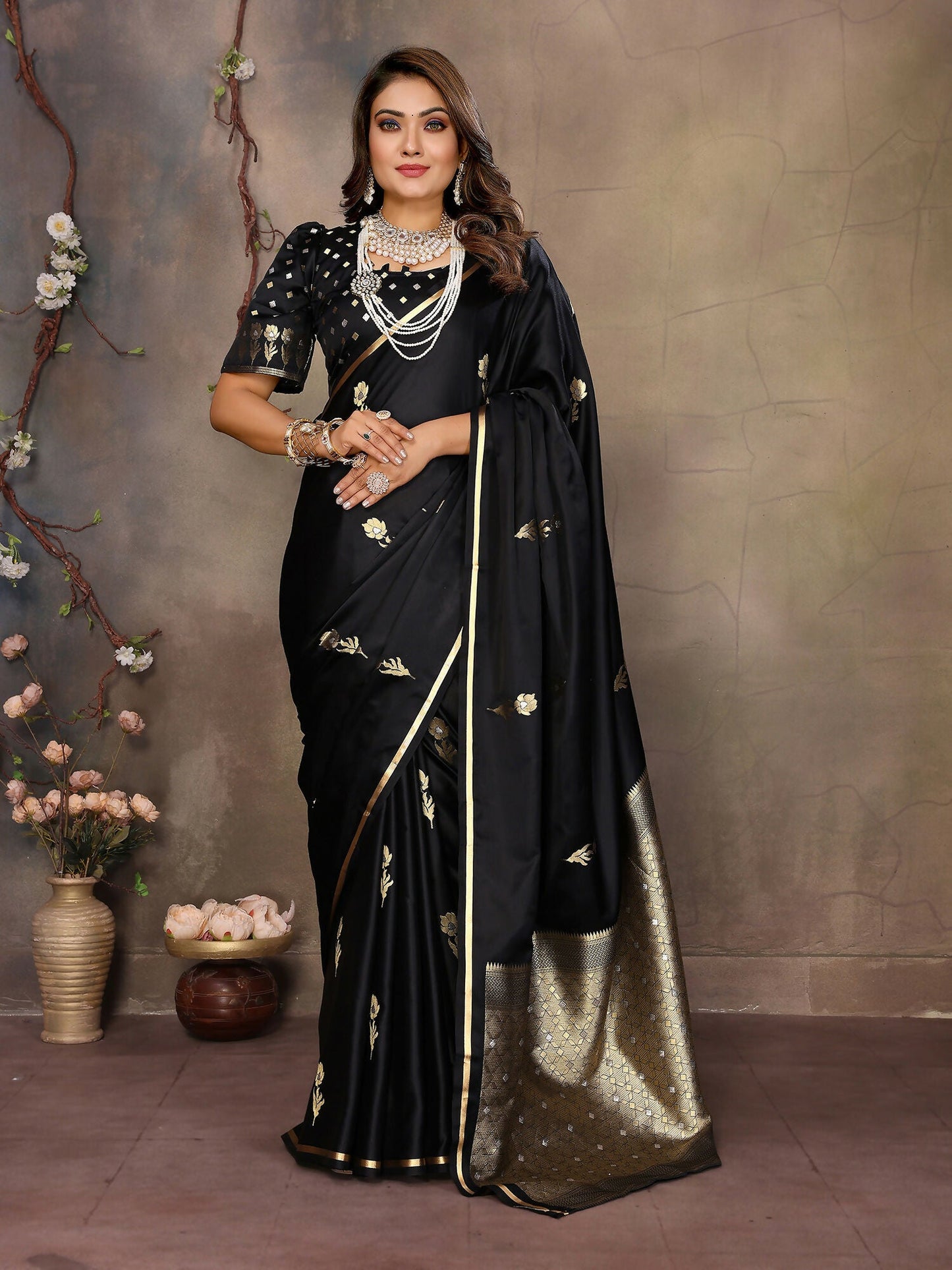 Joban Fashion Black Floral & Botanical Motifs Satin Silk Banarasi Silk Saree