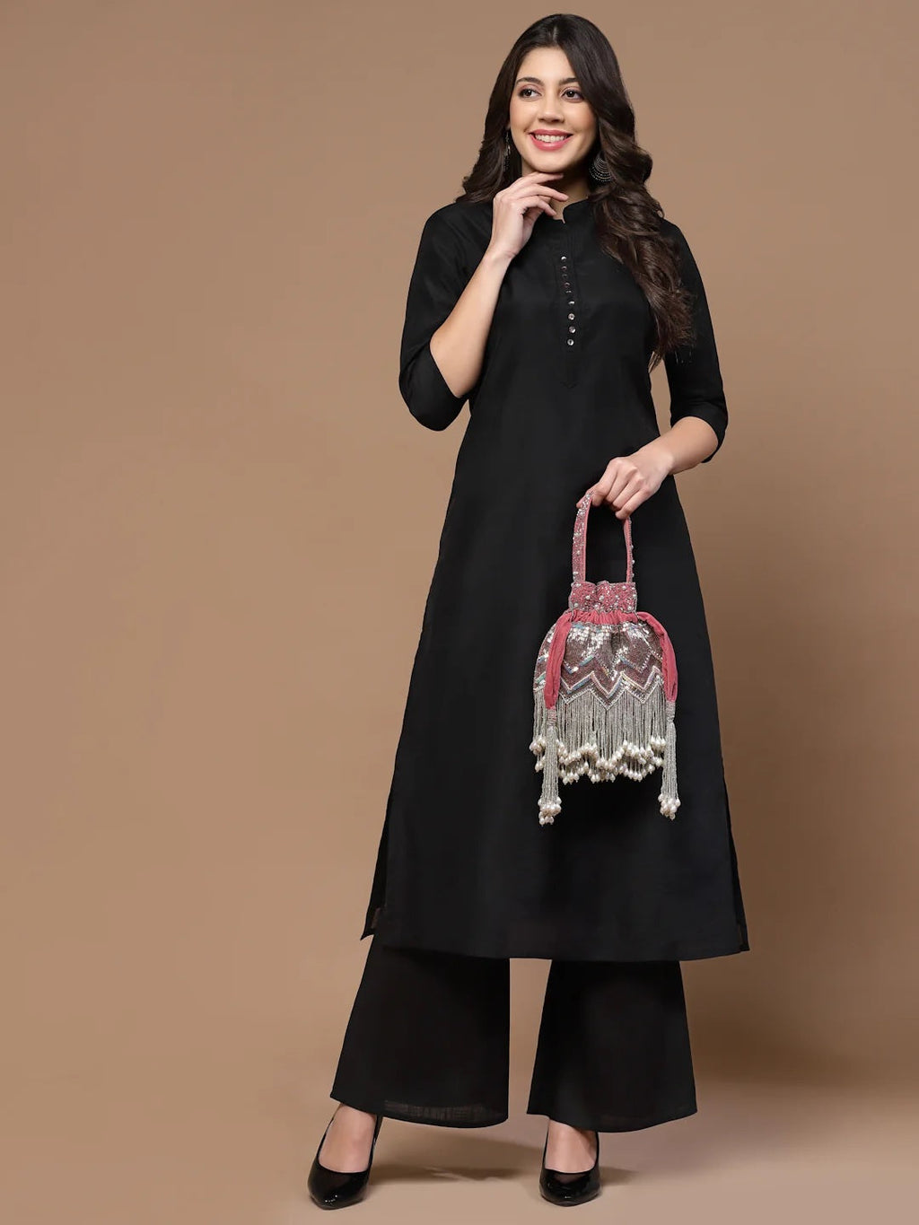 Droop Chevron Embellished Velvet Potli Bag