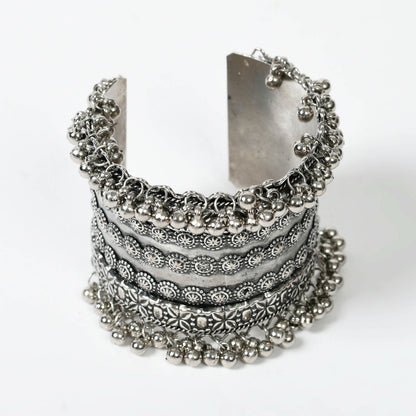 Mominos Fashion Joharkamal Oxidised Silver-Plated Ghungroo Handcraft Bracelet - Design 025