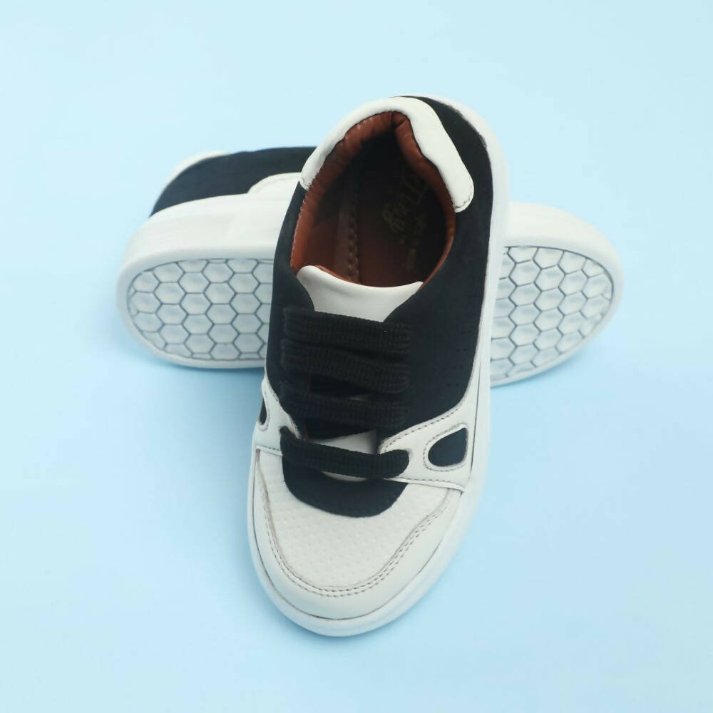 Tiny Bugs Boys Lace Up Casual Shoes - White & Black