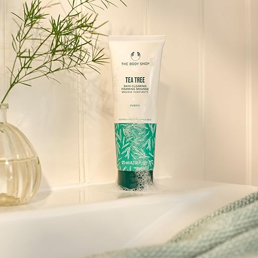 The Body Shop Tea Tree Skin Clearing Foaming Cleanser - 125 ml