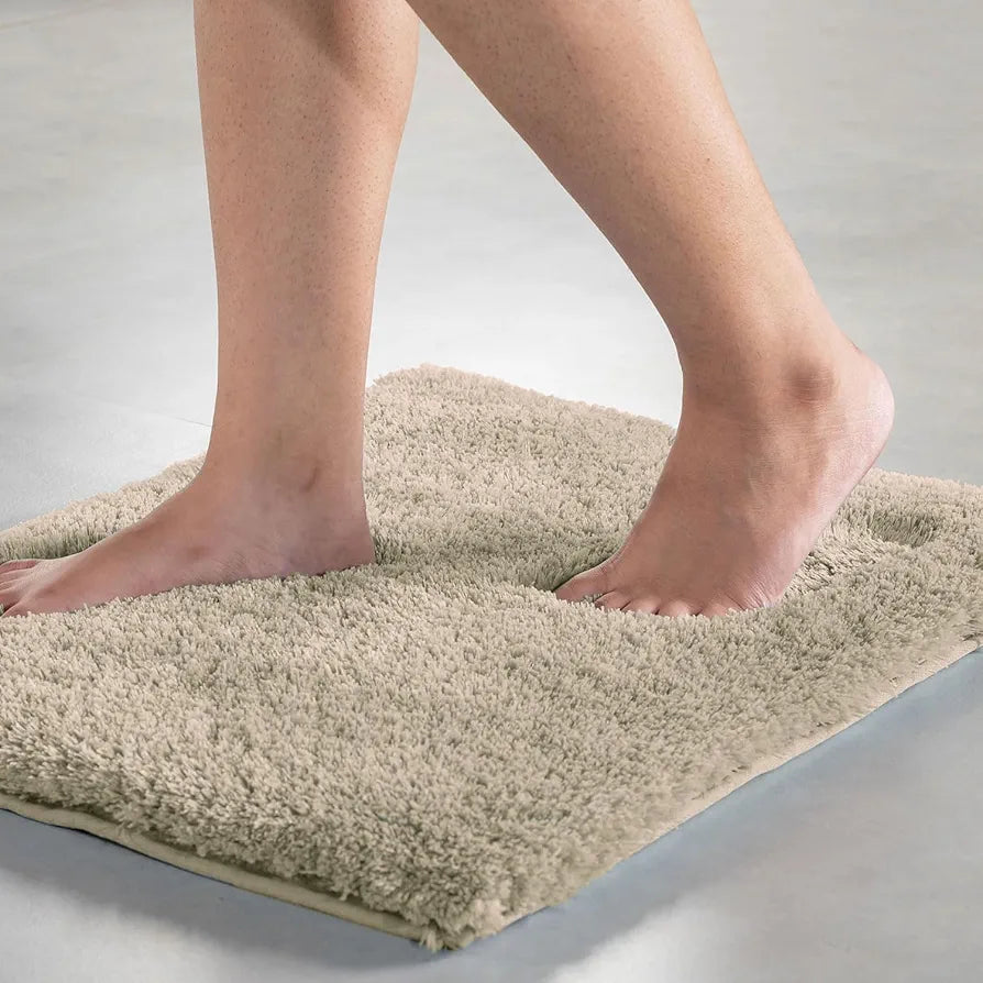 Luxe Home International Microfiber Rectangular Bath Mat Colour Beige