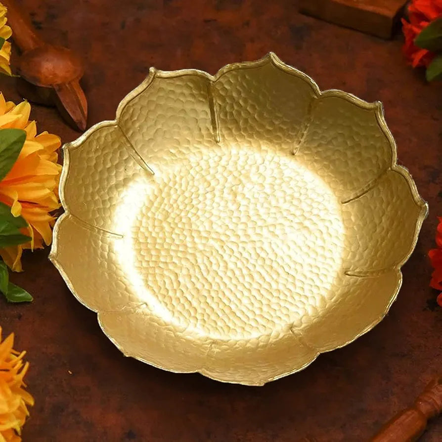 The Purple Tree Beautiful Handcrafted Lotus Urli Bowl for Floating Flowers and Tea Light Candles 1 Lotus Urli