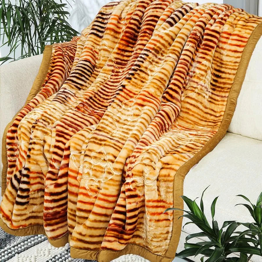 Homekart Super Soft Cloudy Printed Double Bed Blanket for Heavy Winter Single Ply Mink Blanket King Size TC 400 Multicolour
