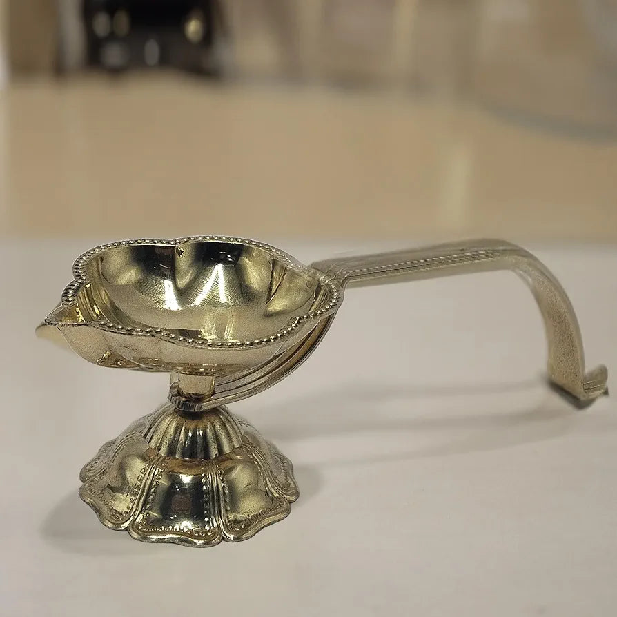Craftvatika Brass Karpoor Dani Diya Kapoor dani Diya Brass
