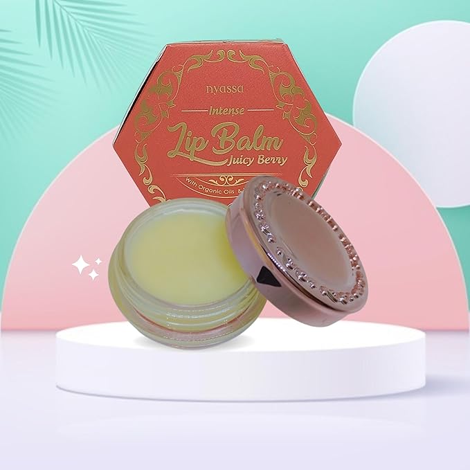 Nyassa Juicy Berry Intense Lip Balm With Shea Butter & Organic Sweet Almond Oil - 6 Gms