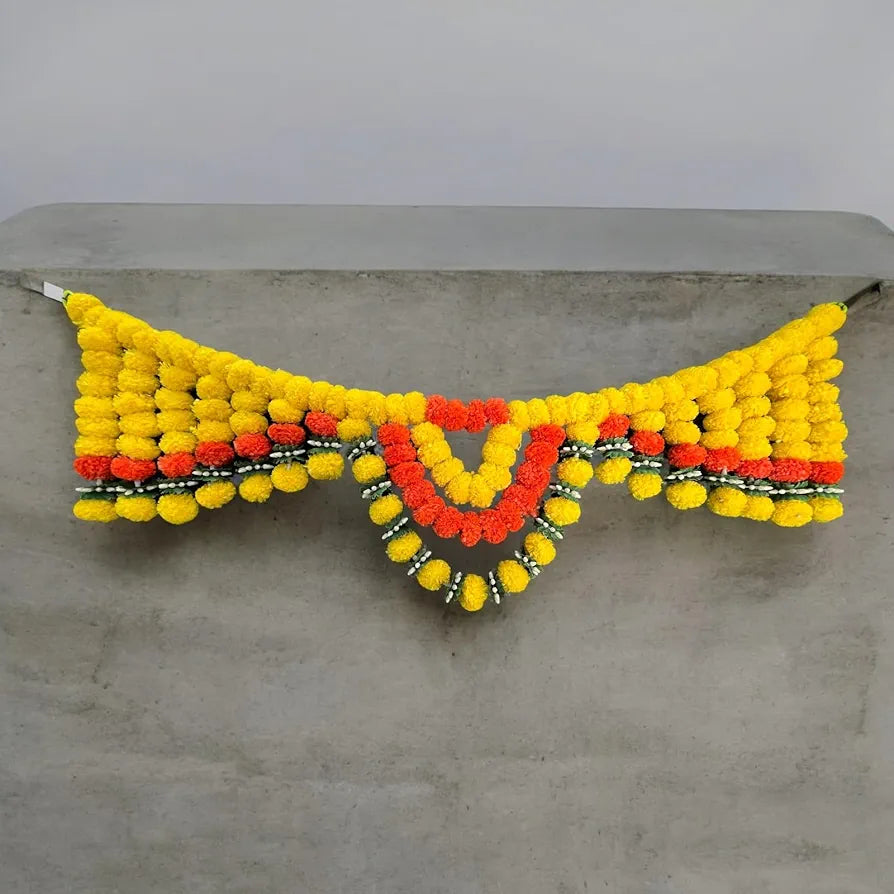 Handcrafted Decorative Bandanwar with Laddu-Shape Marigold Flowers Chakri Mogra & Daisy Leaves 40x10 Inches
