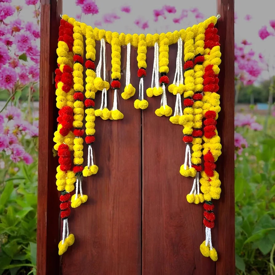 Handcrafted Infinity-Shaped Decorative Bandanwar with Yellow & Red Marigold and Tuberose Strings 40x59 Inches