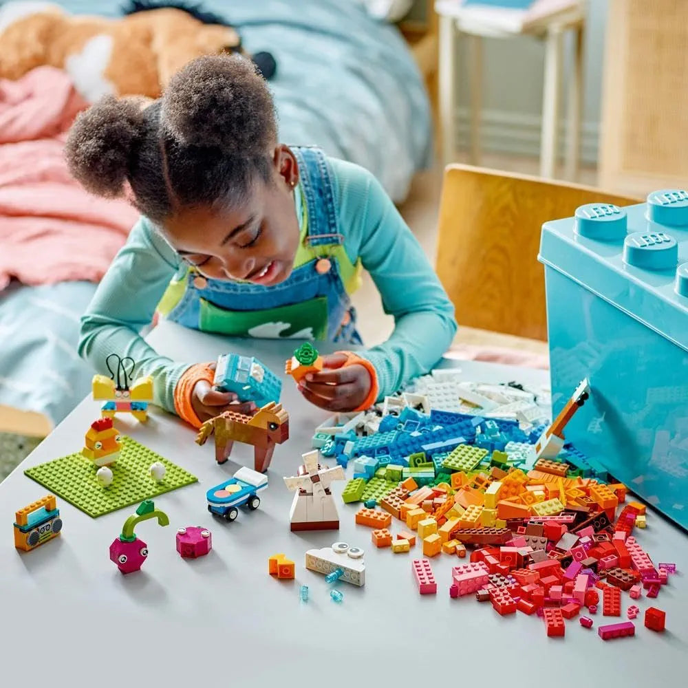 Lego Classic Vibrant Creative Brick Box Building Blocks Toy Set 11038 Building Block Toys for Kids, ‎850 Pcs
