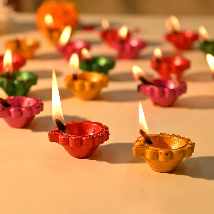 CraftVatika Clay Diya Set of 25 for Diwali Clay Mitti Diya Deepak Deepawali Diya Pack of 25